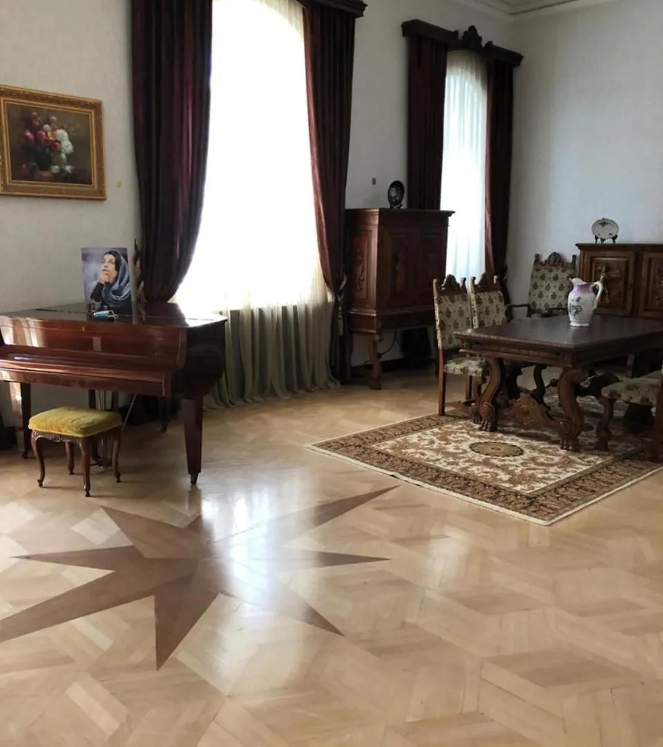 Эксклюзивная Квартира В Самом Центре Тбилиси